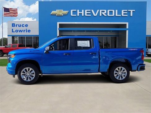 New 2026 Chevrolet Silverado 1500 Custom image 2