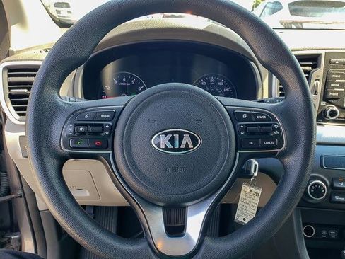 Used 2017 Kia Sportage LX image 18