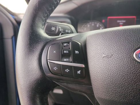 Used 2020 Ford Explorer XLT image 16