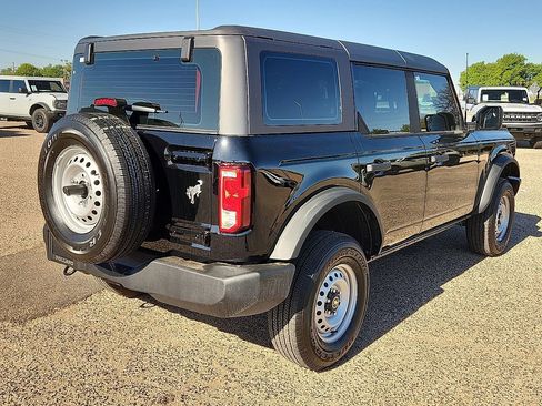 New 2026 Ford Bronco 4-Door image 3