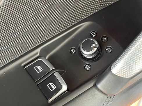 Used 2016 Audi TT 2.0T image 27