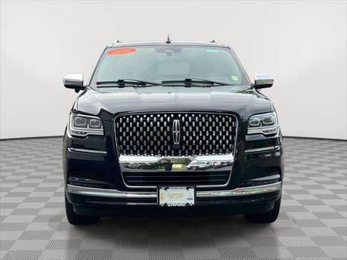 Used 2024 Lincoln Navigator Black Label AWD/4WD image 2