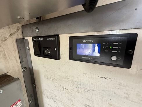 Used 2019 GMC Savana 3500 w/ Power Convenience Package RWD image 18