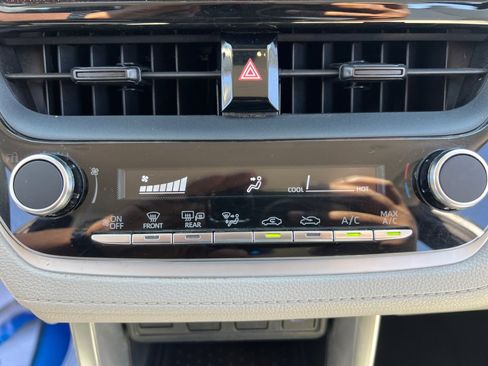 Used 2023 Toyota Corolla Cross L FWD image 18