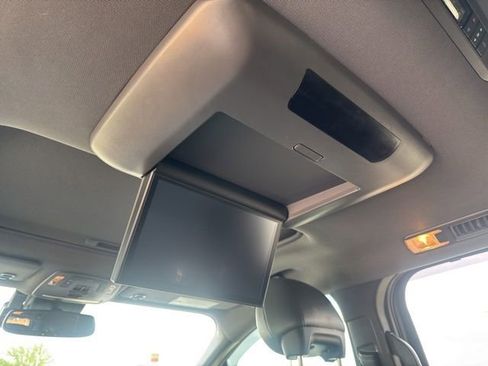 Used 2023 Toyota Sienna XSE w/ XSE Plus Package image 15