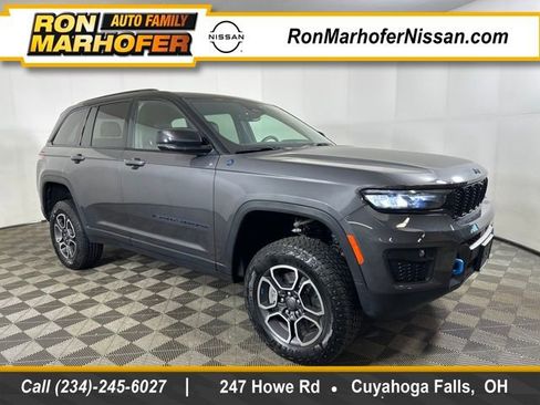 Used 2022 Jeep Grand Cherokee Trailhawk image 1