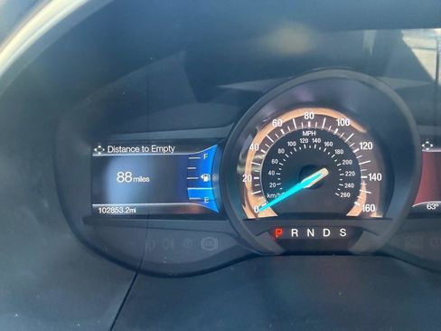 Used 2018 Ford Edge Titanium AWD/4WD image 12
