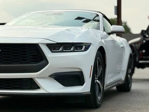Used 2024 Ford Mustang Premium RWD image 33