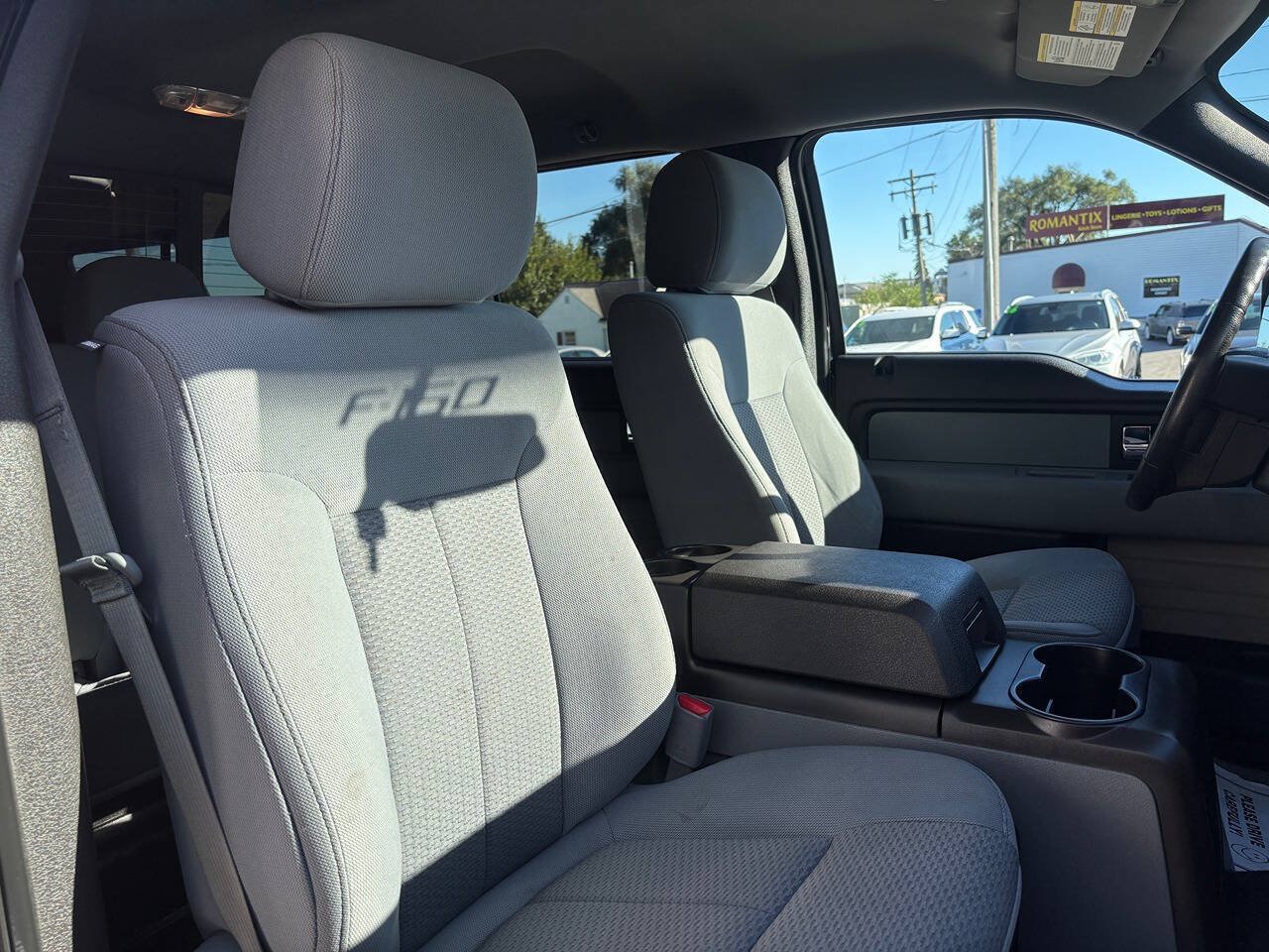 Used 2012 Ford F150 XLT w/ XLT Chrome Pkg AWD/4WD image 32