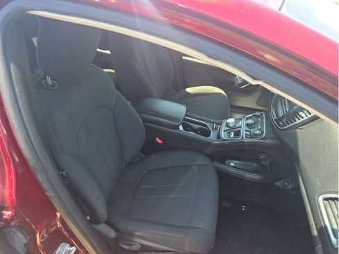 Used 2015 Chrysler 200 Limited w/ Convenience Group FWD image 27