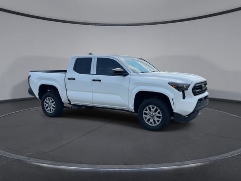 Used 2024 Toyota Tacoma SR w/ SR Upgrade Package RWD image 2