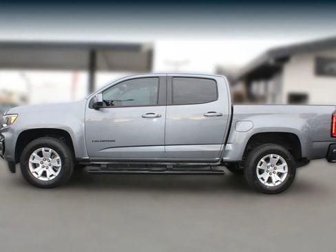 Used 2021 Chevrolet Colorado LT w/ Safety Package image 2