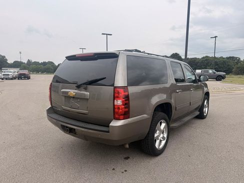 Used 2013 Chevrolet Suburban LT AWD/4WD image 3