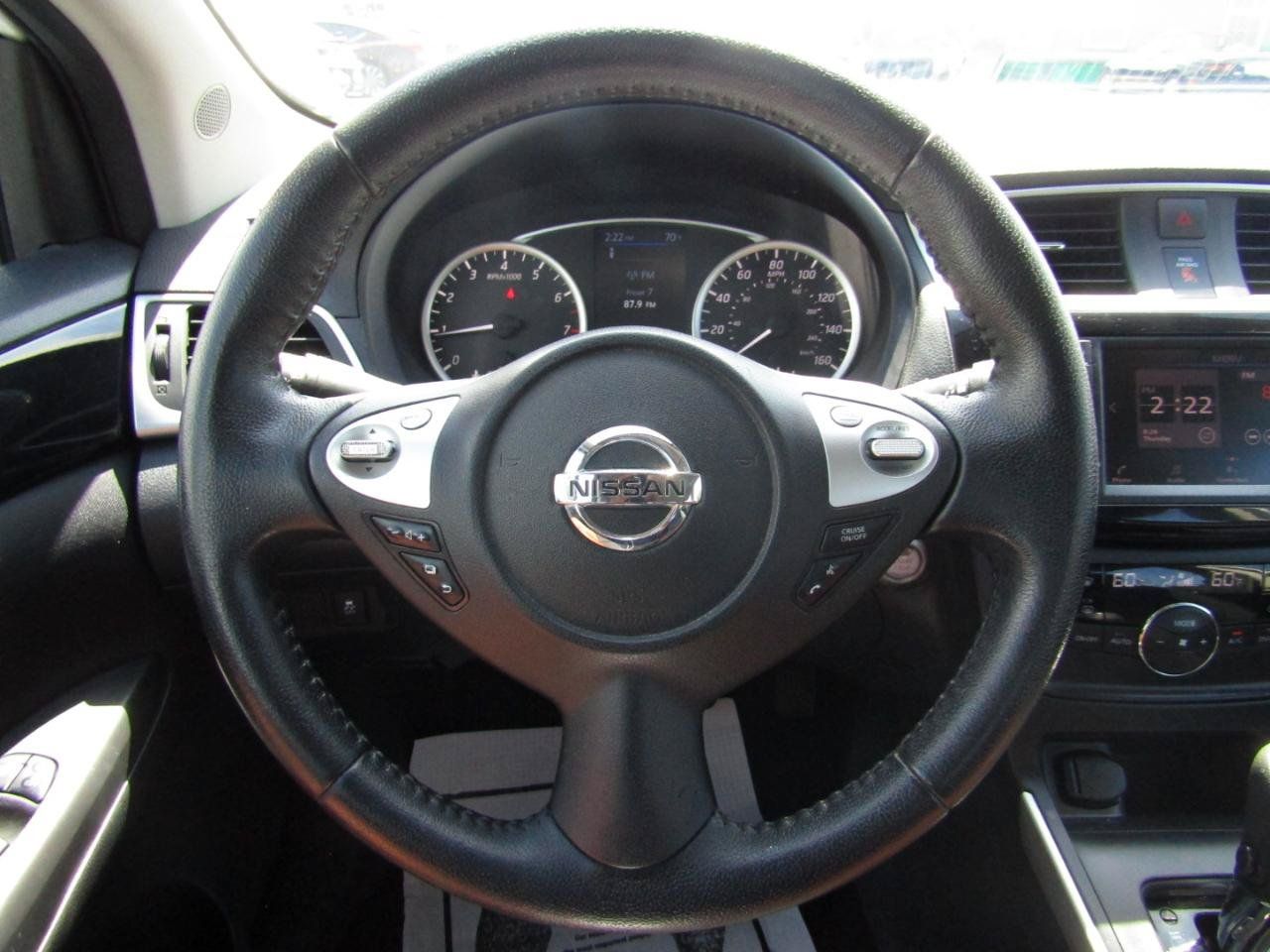 Used 2019 Nissan Sentra SV FWD image 14