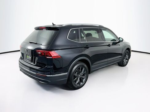 Used 2023 Volkswagen Tiguan SE FWD image 9