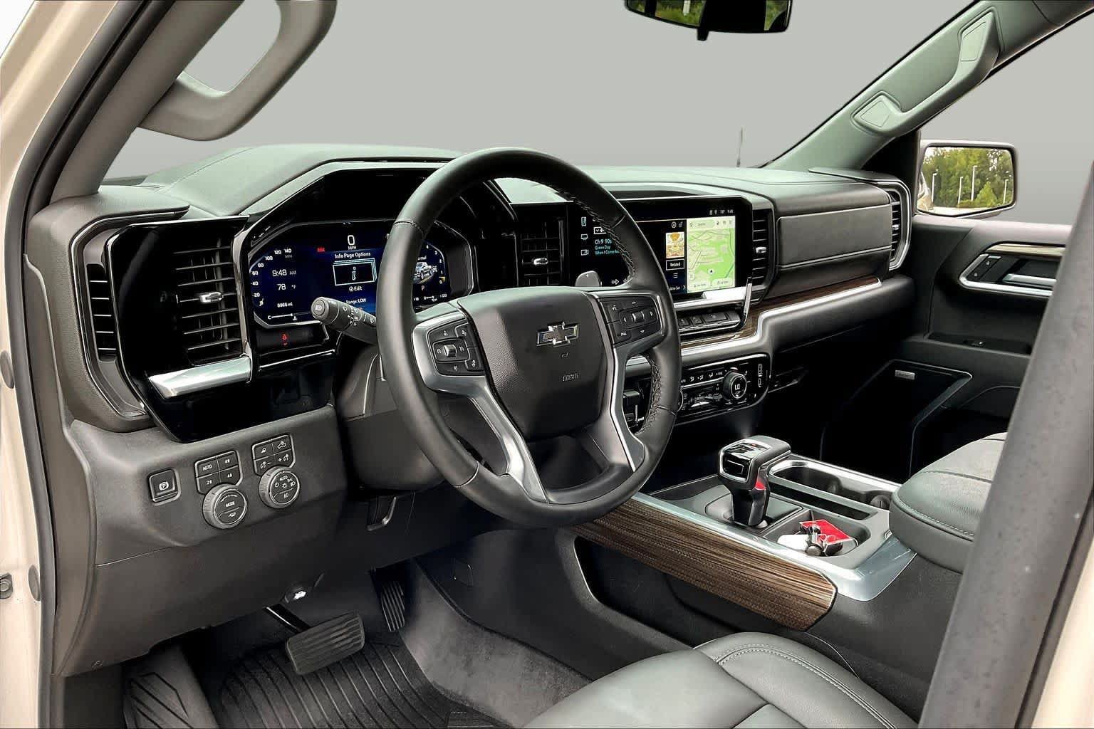 Used 2026 Chevrolet Silverado 1500 RST w/ RST All Star Premium Package AWD/4WD image 18