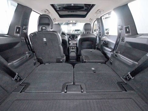 Used 2023 Volvo XC90 T8 Ultimate w/ Protection Package Premier image 30