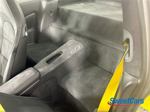 Used 2018 Porsche 911 GT3 w/ Sport Chrono Package image 13