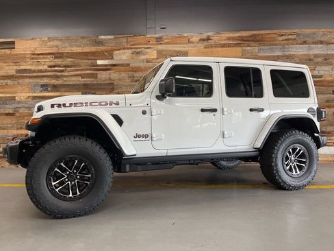 New 2026 Jeep Wrangler Unlimited Rubicon AWD/4WD image 19
