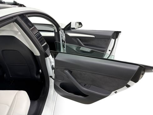 Certified 2022 Tesla Model 3 RWD image 12