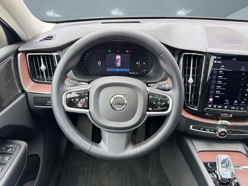 Certified 2023 Volvo XC60 B5 Ultimate w/ Climate Package AWD/4WD image 26