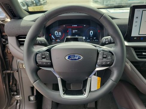 New 2026 Ford Explorer Platinum RWD image 29