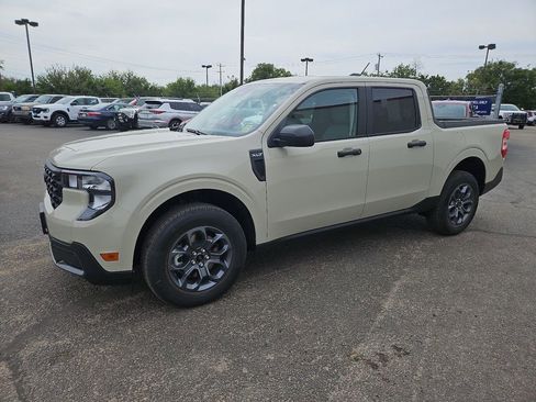 New 2025 Ford Maverick XLT w/ Equipment Group 302A image 5