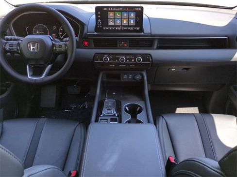 New 2025 Honda Pilot EX-L image 13