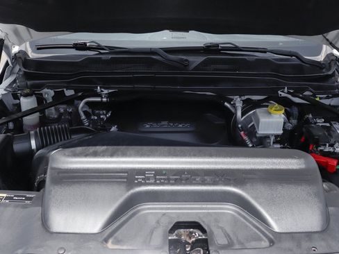 Used 2022 RAM 2500 Tradesman w/ Chrome Appearance Group image 13