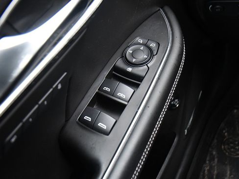 Used 2021 Buick Envision Essence w/ Technology Package I image 22