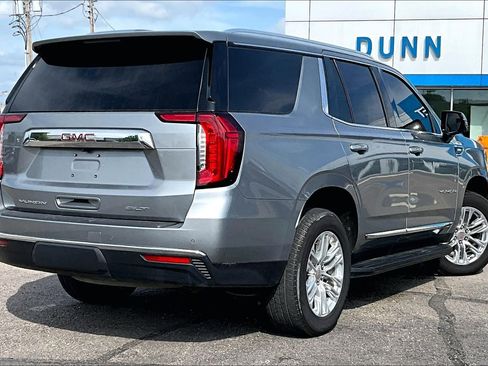 Used 2023 GMC Yukon SLT w/ SLT Luxury Package AWD/4WD image 2
