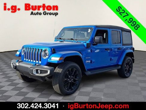 Used 2023 Jeep Wrangler Unlimited Sahara w/ Cold Weather Group AWD/4WD image 3