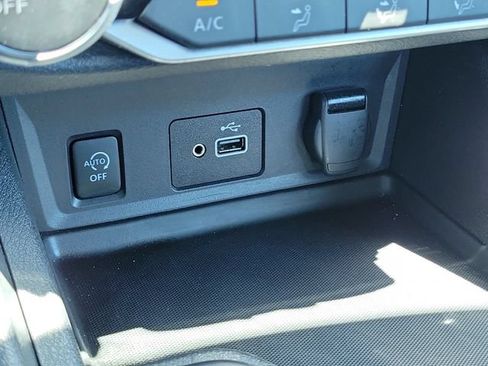 Used 2025 Nissan Sentra S FWD image 30