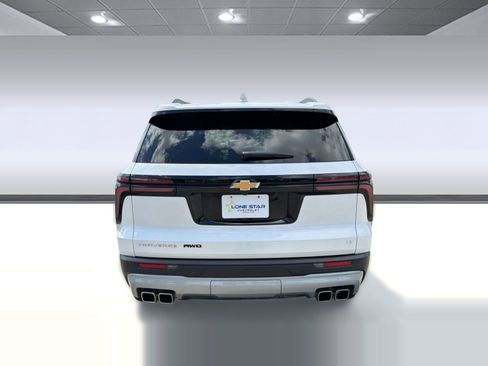 Certified 2024 Chevrolet Traverse LT FWD image 9
