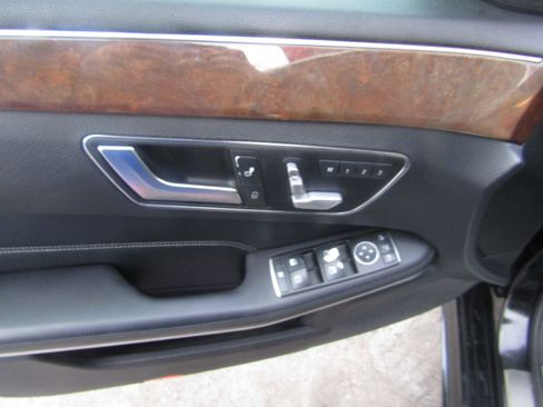 Used 2015 Mercedes-Benz E 350 4MATIC Sedan w/ Premium 1 Package image 8