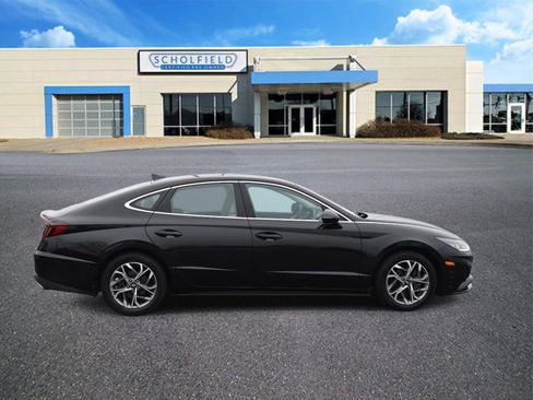 Used 2022 Hyundai Sonata SEL FWD image 2