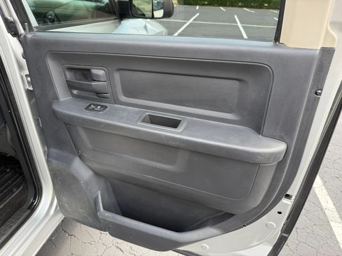 Used 2012 RAM 3500 ST w/ ST Decor Group AWD/4WD image 19