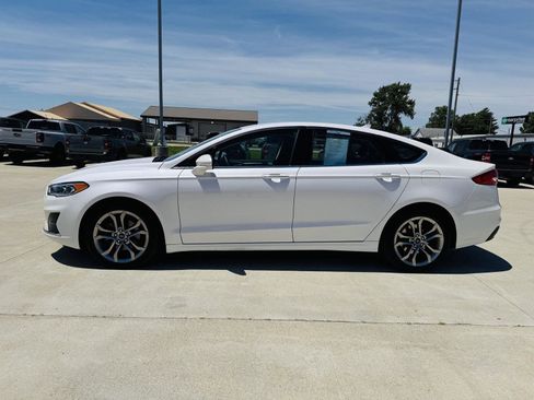 Used 2020 Ford Fusion SEL FWD image 33