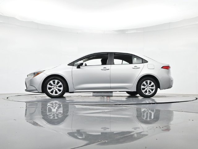 Used 2024 Toyota Corolla LE FWD image 38