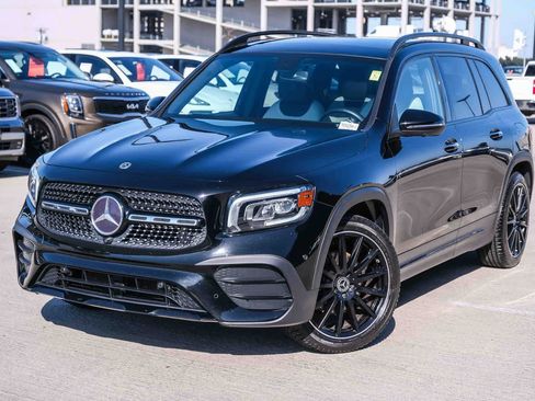 Used 2023 Mercedes-Benz GLB 250 image 1
