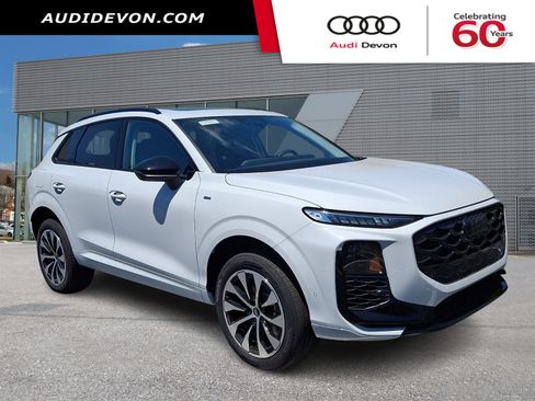 New 2026 Audi Q3 quattro 2.0T AWD/4WD image 1
