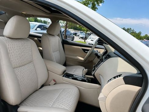 Used 2018 Nissan Altima 2.5 SV w/ 2.5 SV Technology Package FWD image 30