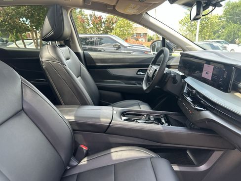 Certified 2025 Nissan Murano SL AWD/4WD image 23