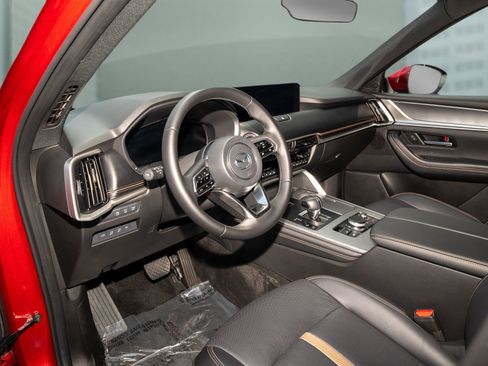 Used 2025 MAZDA CX-90 3.3 Turbo S w/ Premium Package image 5