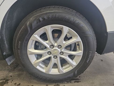 Used 2020 Chevrolet Equinox LS FWD image 31