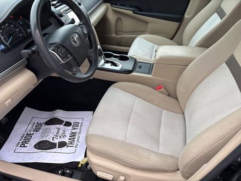 Used 2012 Toyota Camry SE image 14