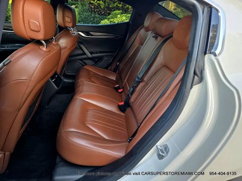 Used 2016 Maserati Ghibli RWD image 29