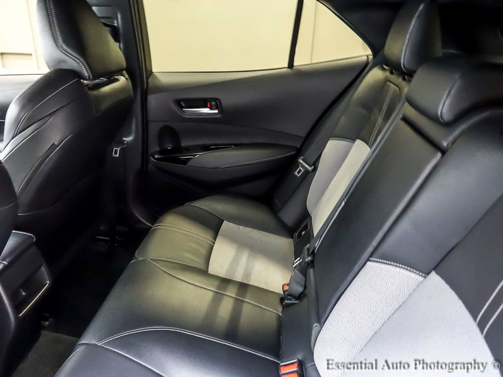 Used 2022 Toyota Corolla XSE FWD image 11