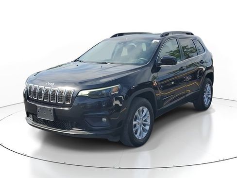 Used 2022 Jeep Cherokee Latitude w/ Sun & Sound Group AWD/4WD image 2