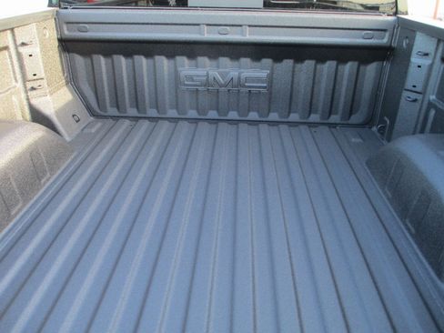 New 2026 GMC Sierra 1500 SLT w/ SLT Premium Plus Package image 6